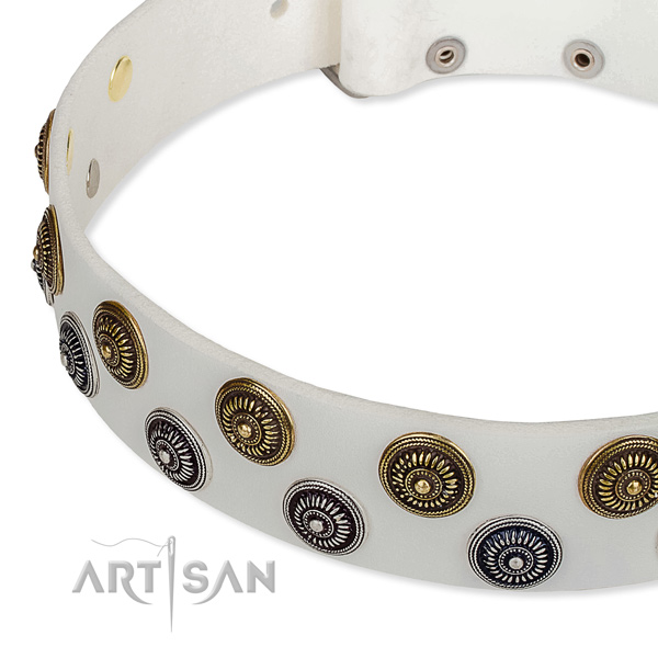 Genuine leather dog collar with exquisite decorations