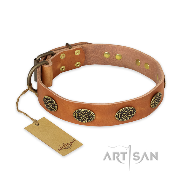 Stylish design full grain genuine leather dog collar with corrosion proof fittings