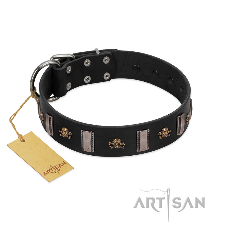 "Pirates' Symbol" Fashionable FDT Artisan Black Leather English Bull Terrier Collar with Silver-Like Plates and Gold-Like Skulls